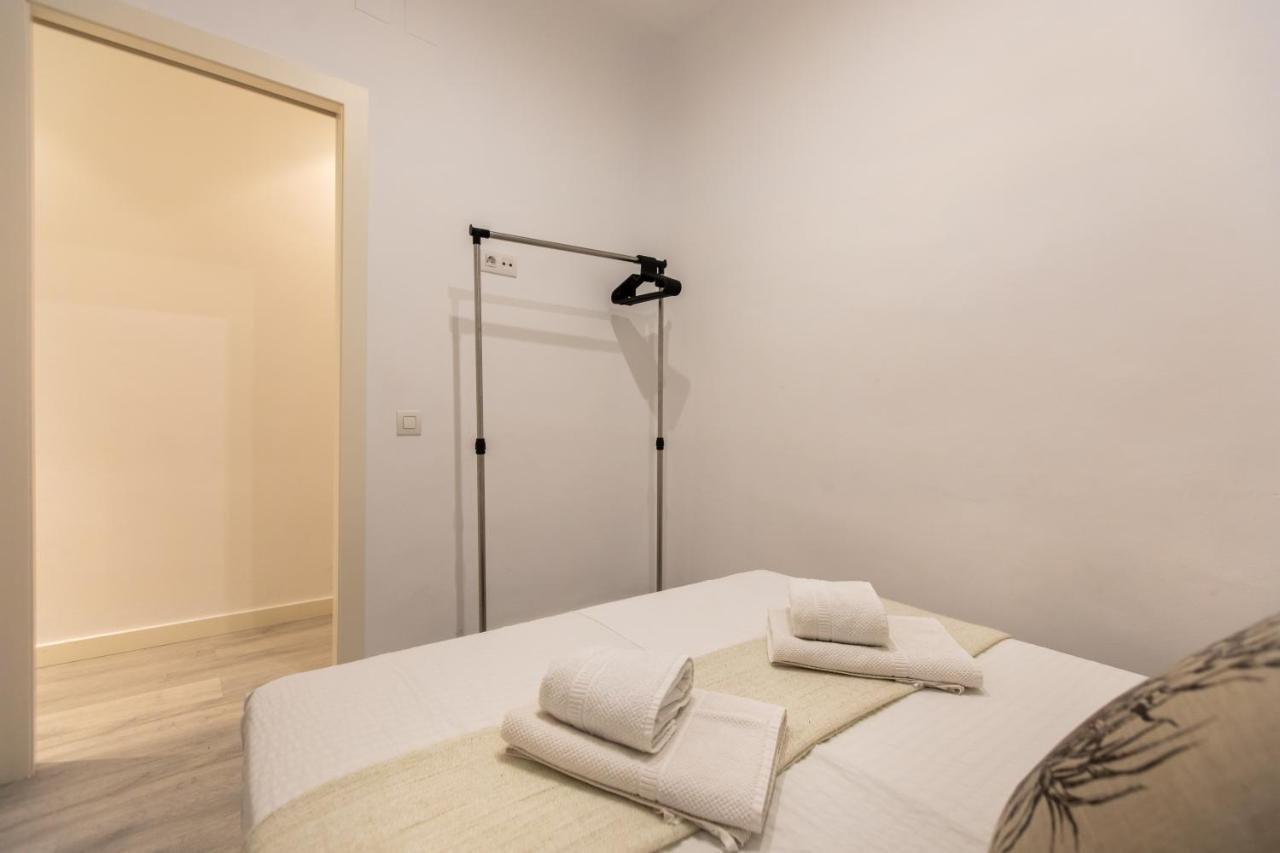 Pere Serafi 2 Bedroom Apartment Barcelona Luaran gambar