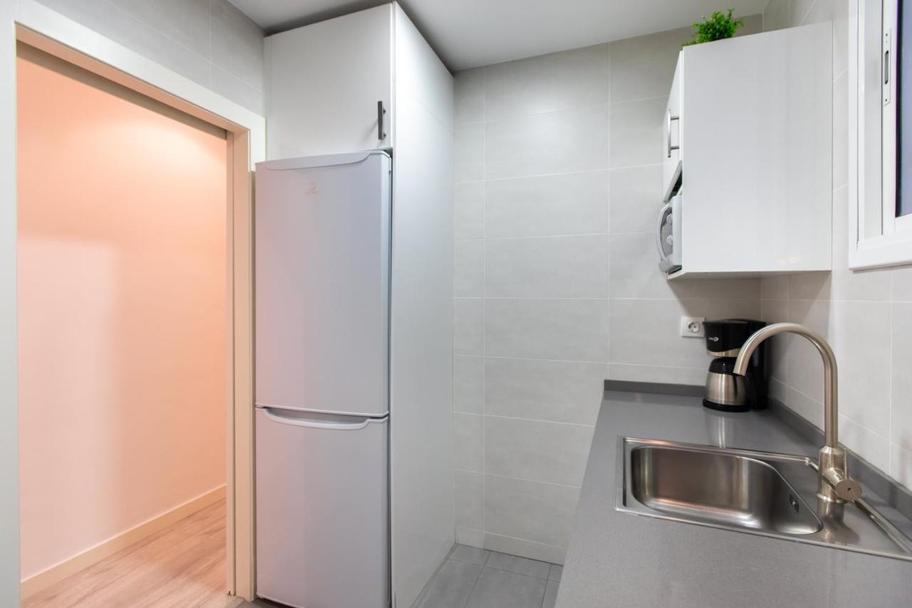 Pere Serafi 2 Bedroom Apartment Barcelona Luaran gambar