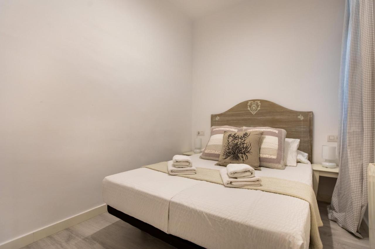 Pere Serafi 2 Bedroom Apartment Barcelona Luaran gambar