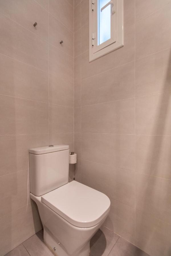 Pere Serafi 2 Bedroom Apartment Barcelona Luaran gambar