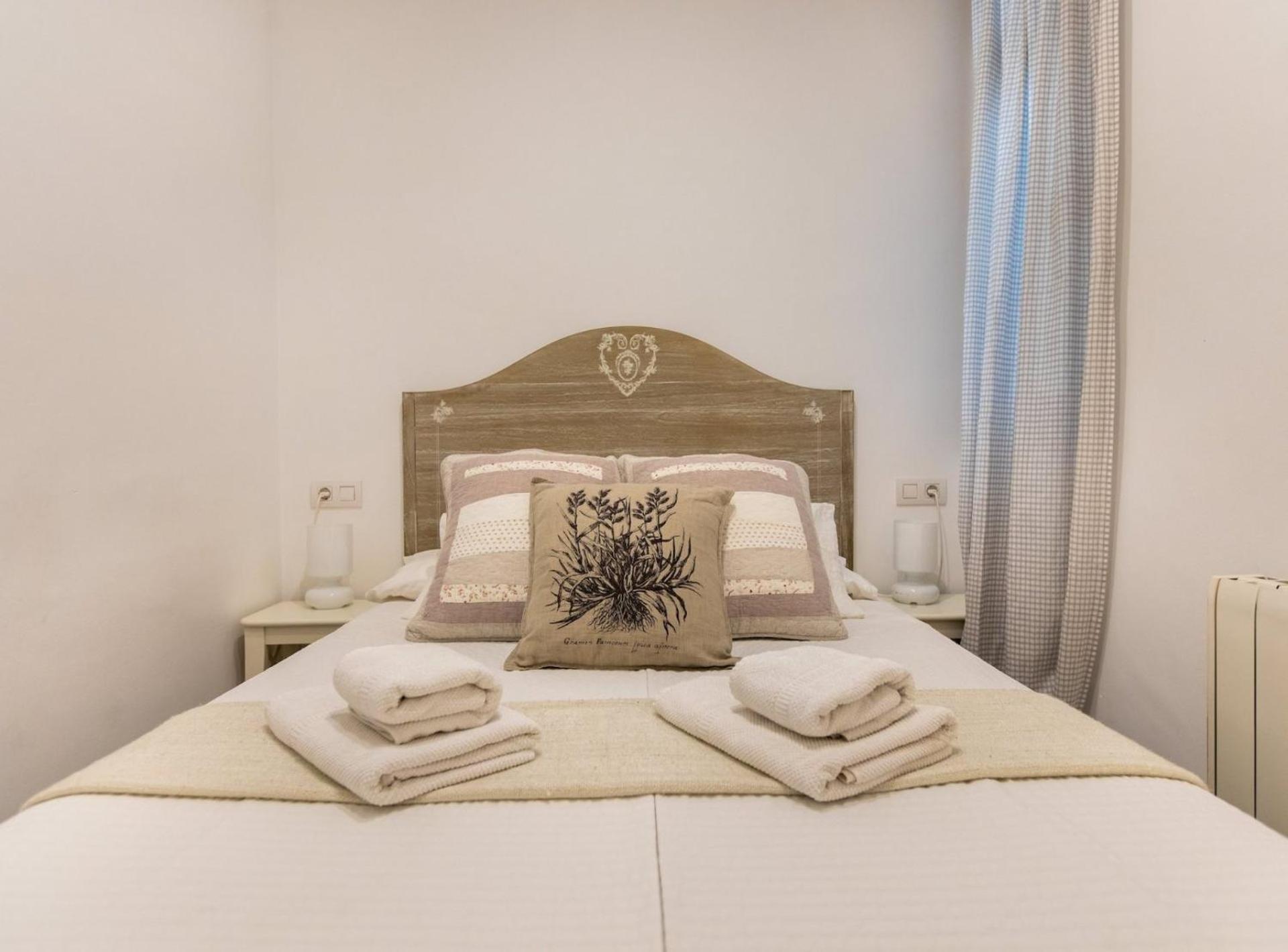 Pere Serafi 2 Bedroom Apartment Barcelona Luaran gambar